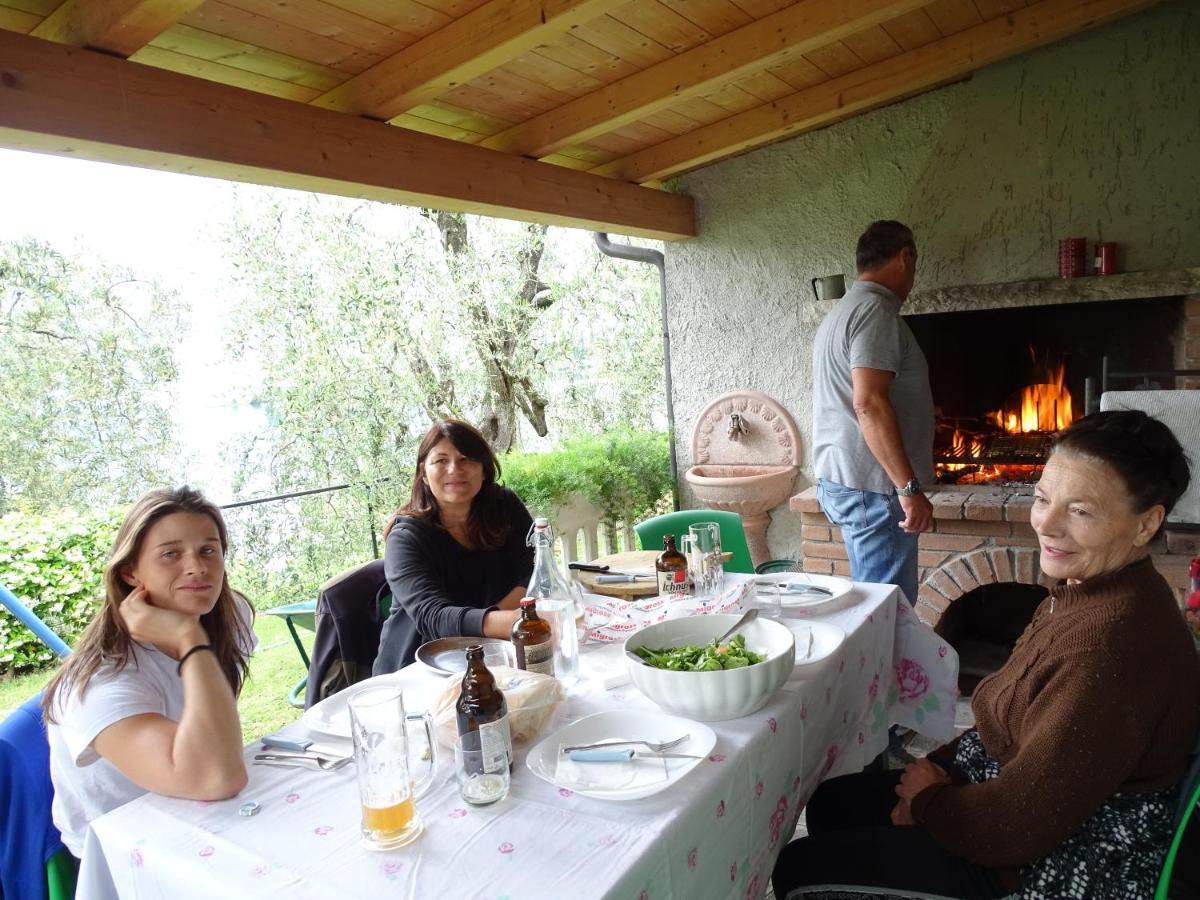 Casa Alessandra มัลเชซิเน ภายนอก รูปภาพ