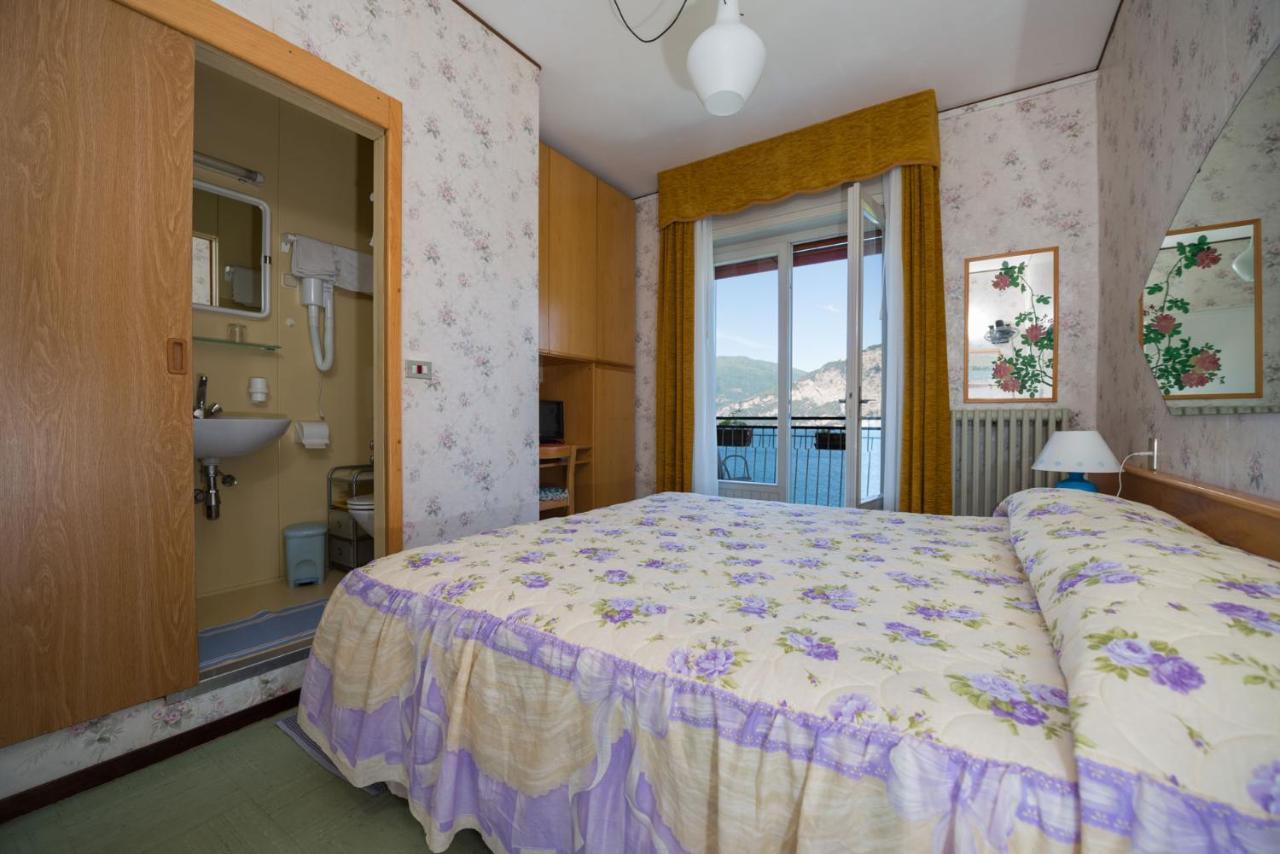 Casa Alessandra มัลเชซิเน ภายนอก รูปภาพ